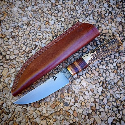 Couteau fixe cuir et chevreuil